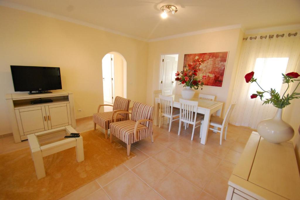 Oasis Parque Country Club Hotel Portimao Ruang foto
